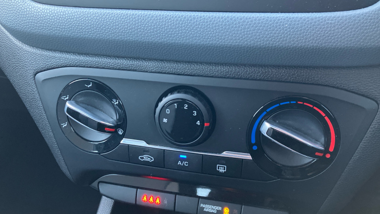 Hyundai i20 1.2 SE 5dr Petrol Hatchback